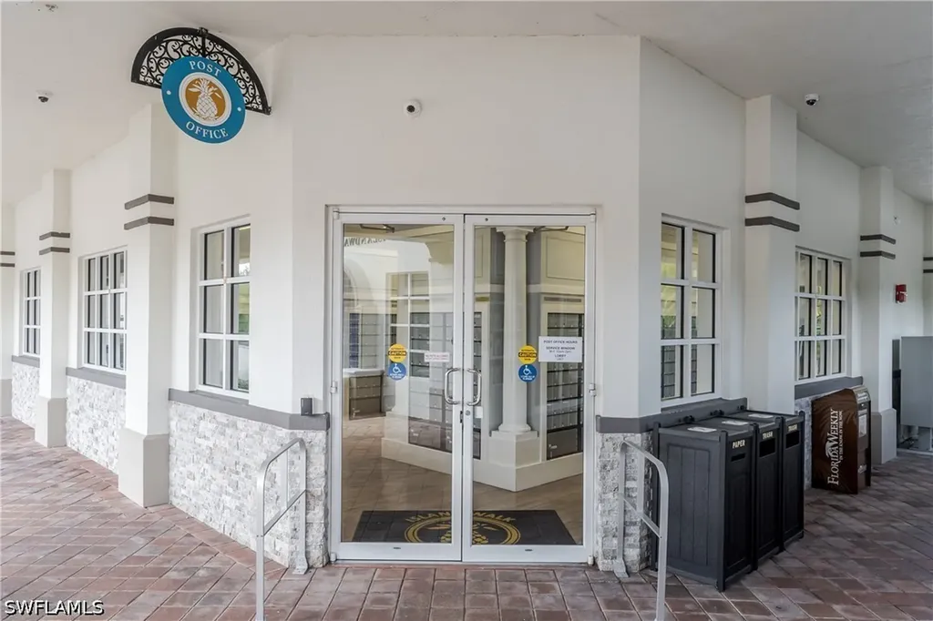 4949 Kingston Way Naples FL 34119