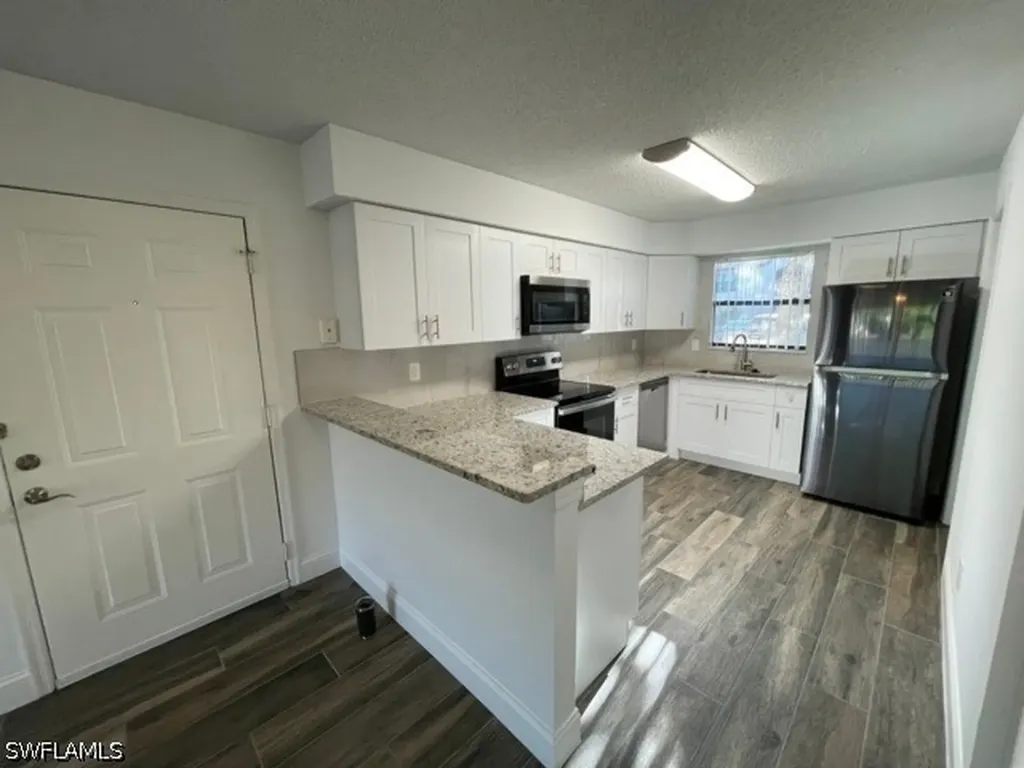 2190 Arbour Walk Circle Naples FL 34109