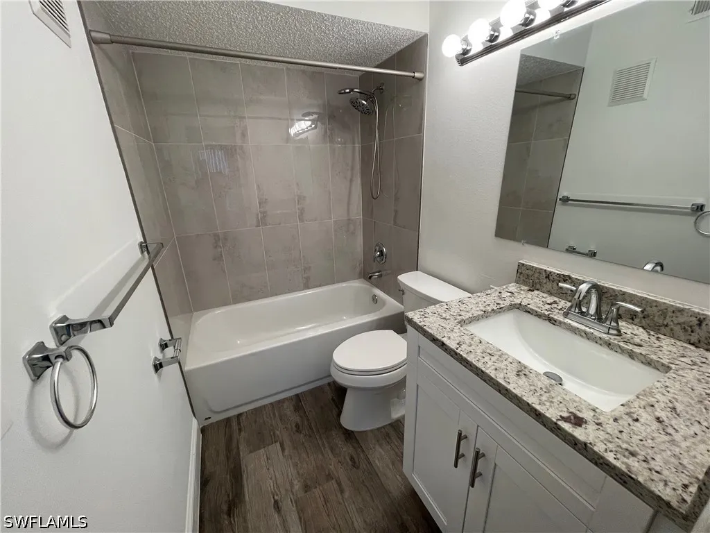2190 Arbour Walk Circle Naples FL 34109