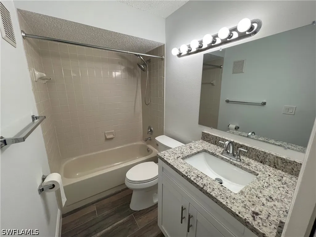 2190 Arbour Walk Circle Naples FL 34109