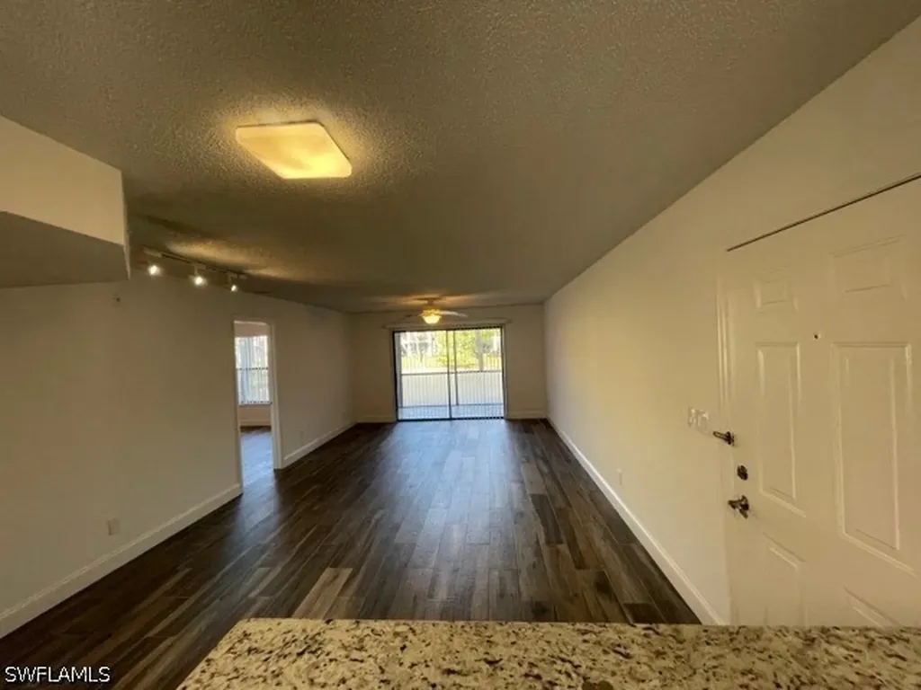 2190 Arbour Walk Circle Naples FL 34109