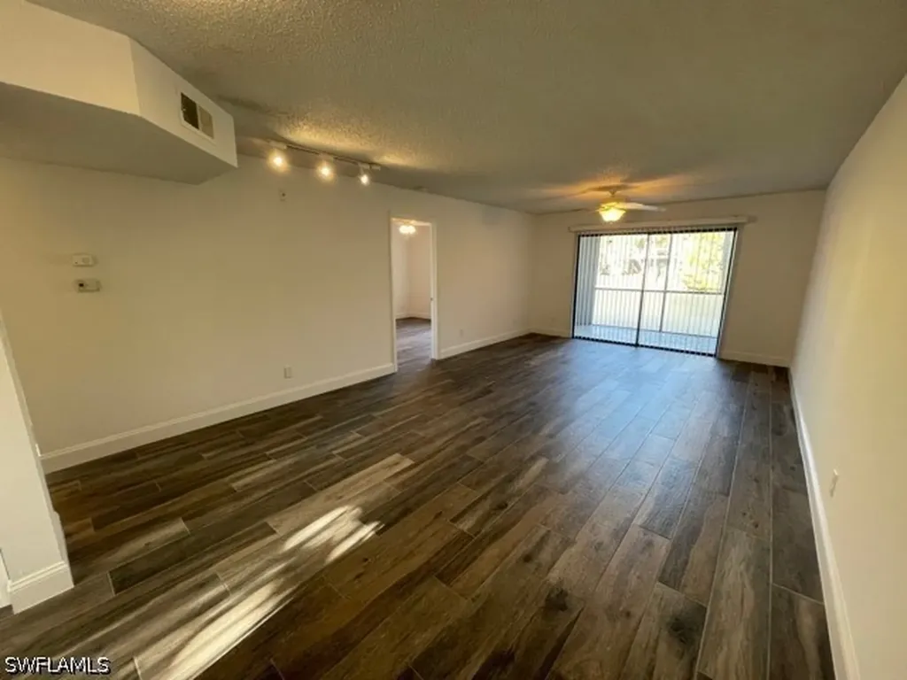 2190 Arbour Walk Circle Naples FL 34109