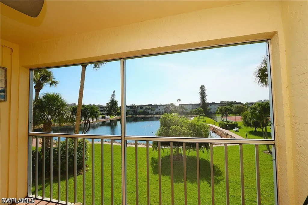 1004 Manatee Road Naples FL 34114