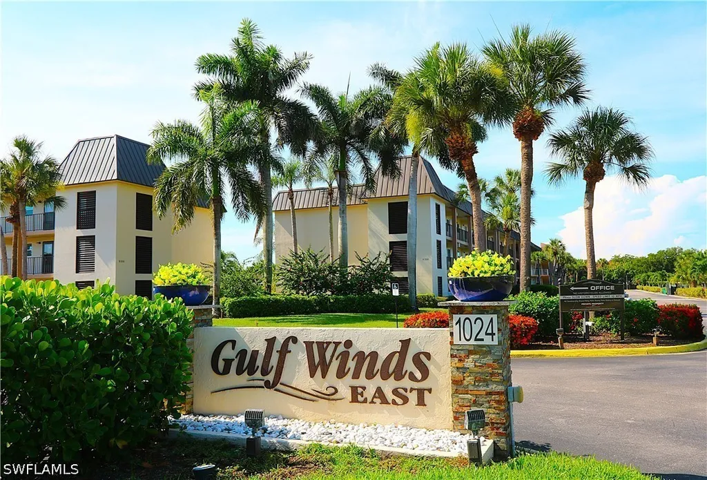 1004 Manatee Road Naples FL 34114
