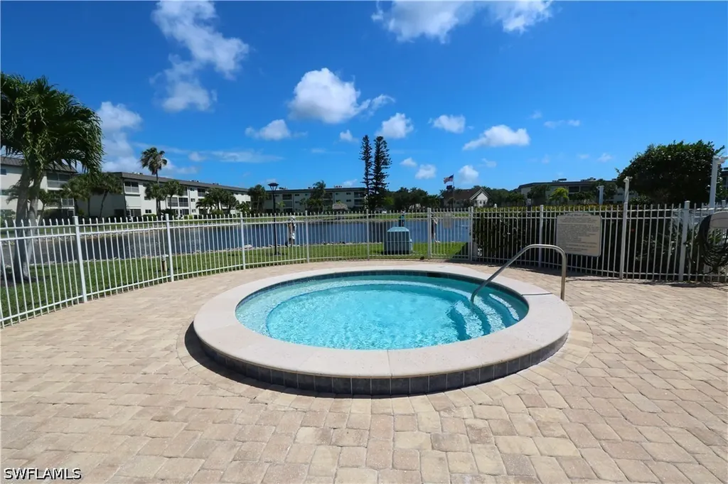 1004 Manatee Road Naples FL 34114