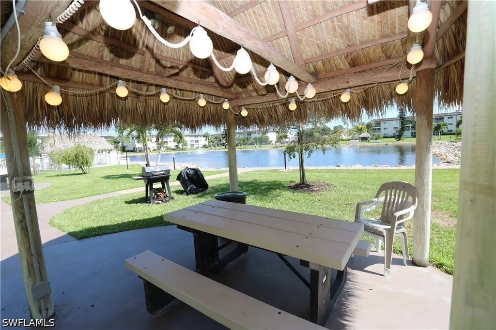 1004 Manatee Road Naples FL 34114