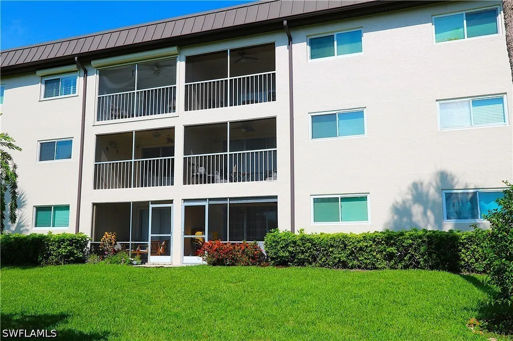 1004 Manatee Road Naples FL 34114