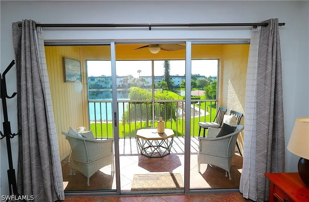 1004 Manatee Road Naples FL 34114
