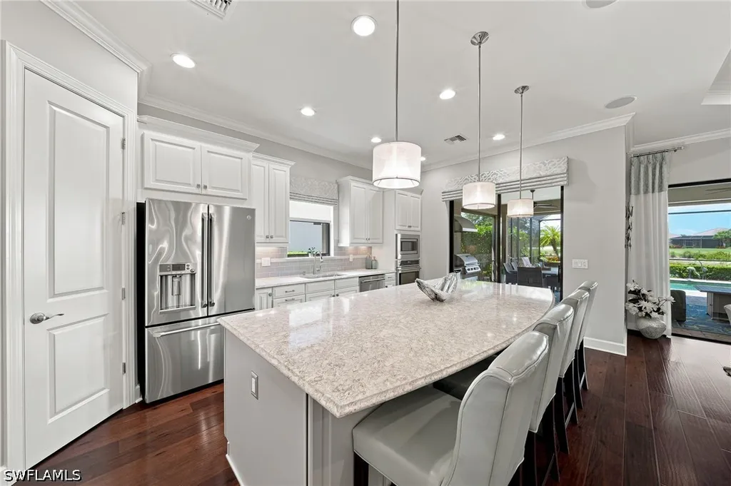 9392 Terresina Drive Naples FL 34119