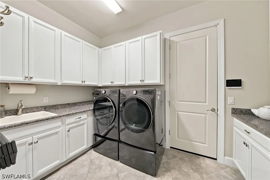 9392 Terresina Drive Naples FL 34119