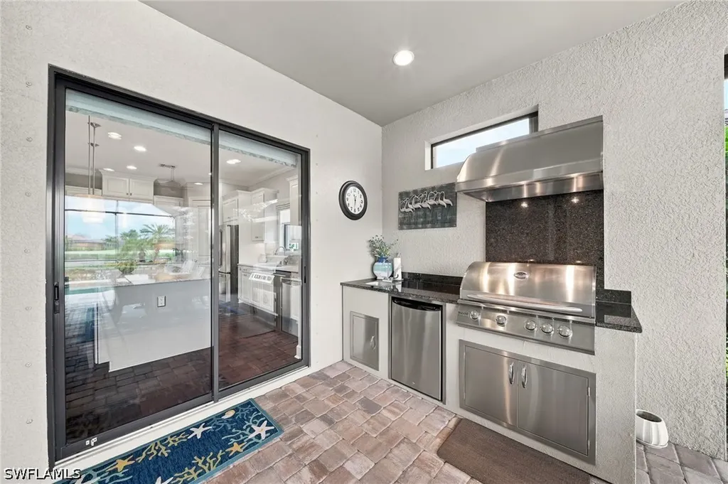 9392 Terresina Drive Naples FL 34119