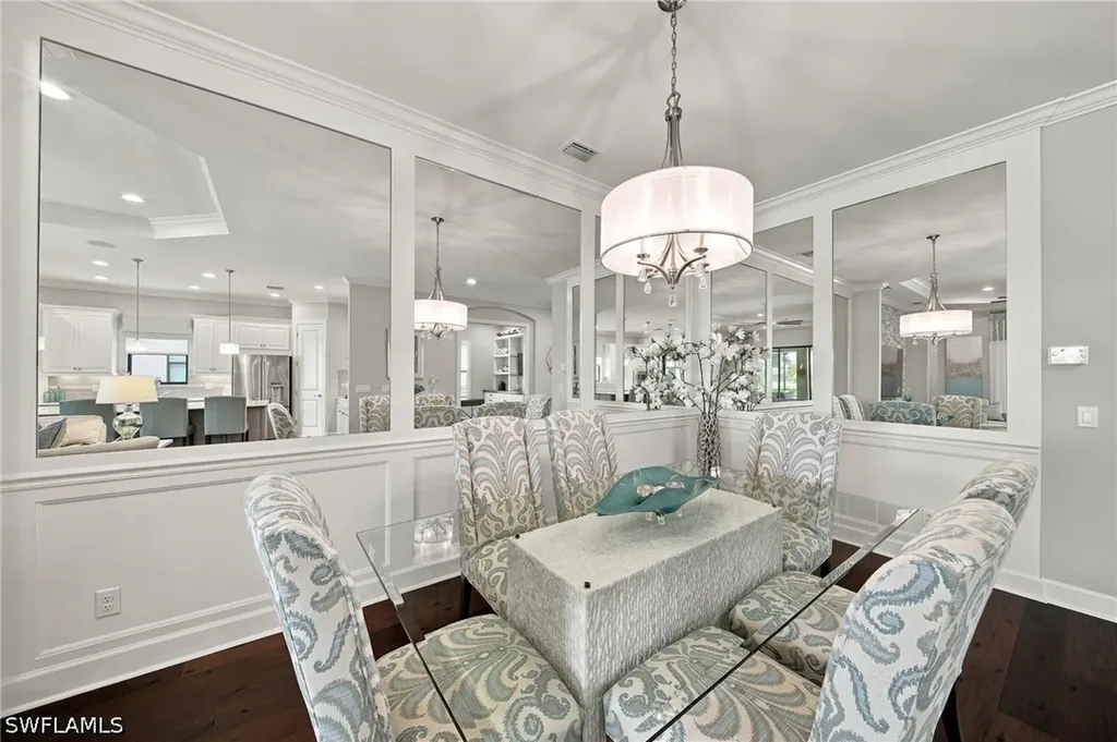 9392 Terresina Drive Naples FL 34119