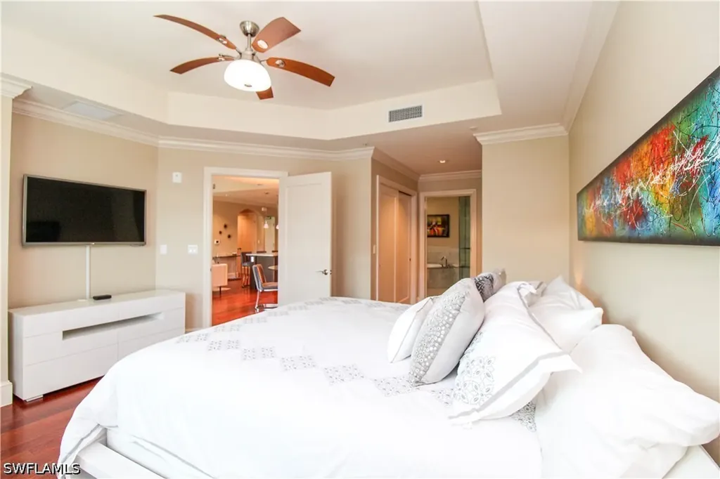9123 Strada Place Naples FL 34108