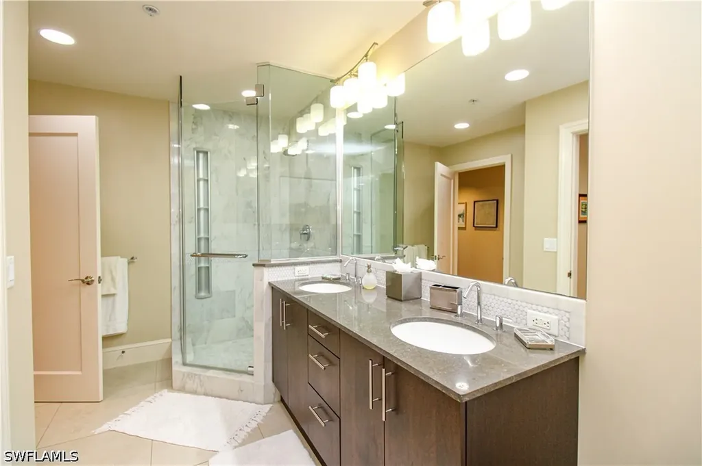 9123 Strada Place Naples FL 34108