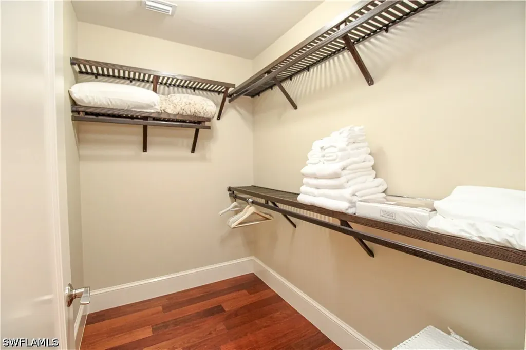 9123 Strada Place Naples FL 34108