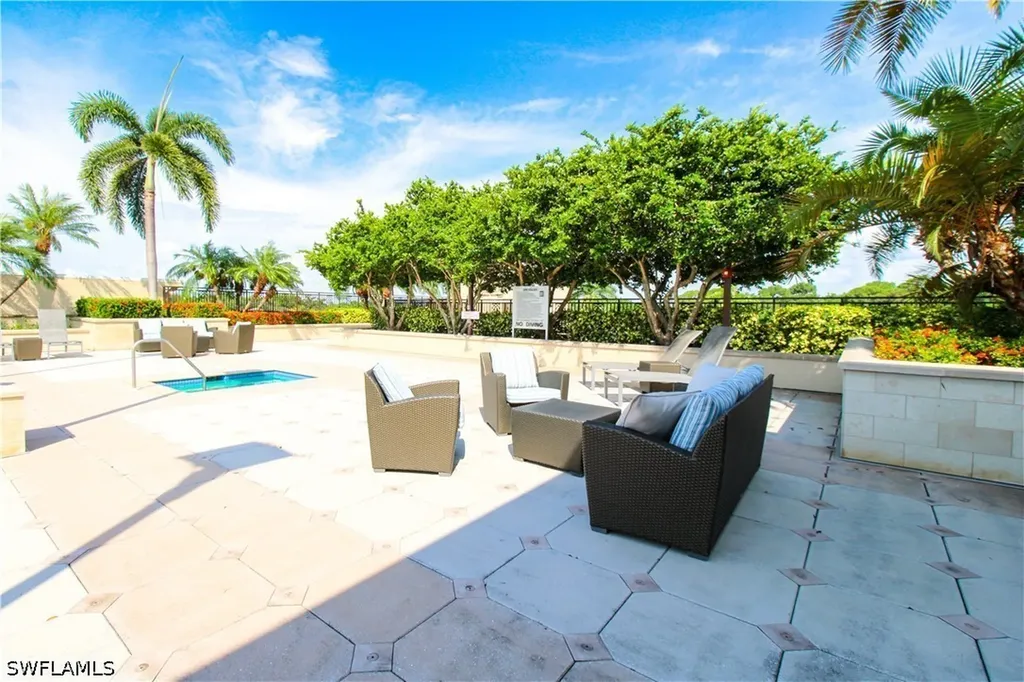 9123 Strada Place Naples FL 34108
