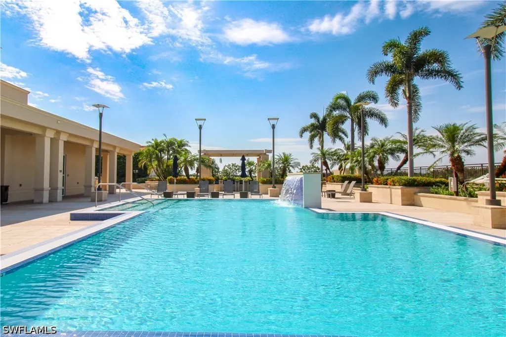 9123 Strada Place Naples FL 34108