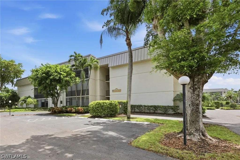 788 Park Shore Drive Naples FL 34103