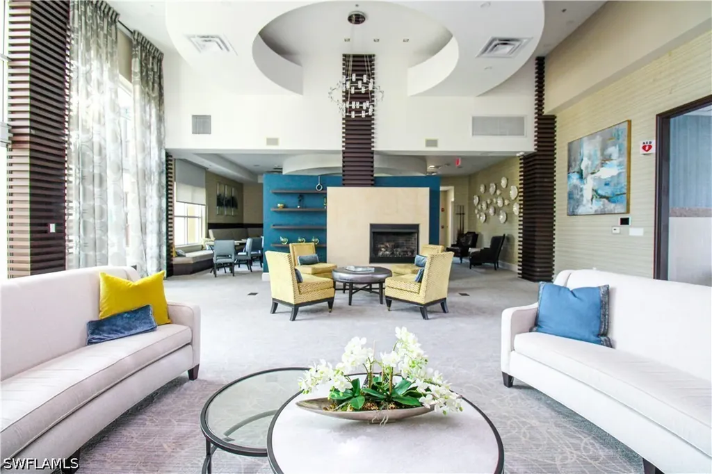 9123 Strada Place Naples FL 34108