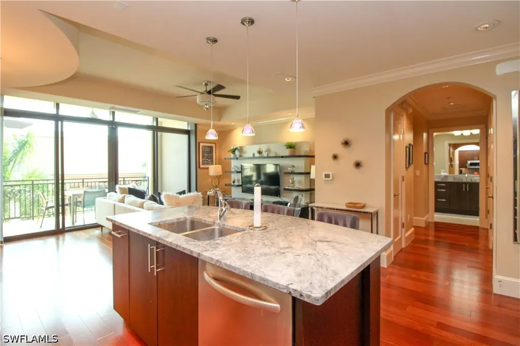 9123 Strada Place Naples FL 34108