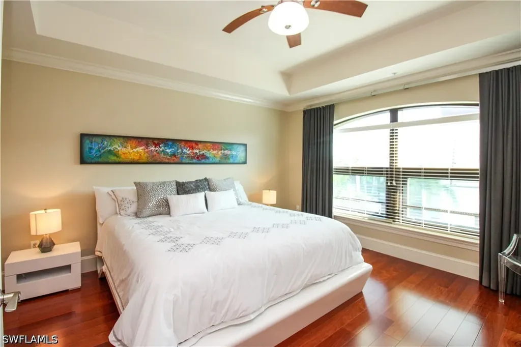 9123 Strada Place Naples FL 34108