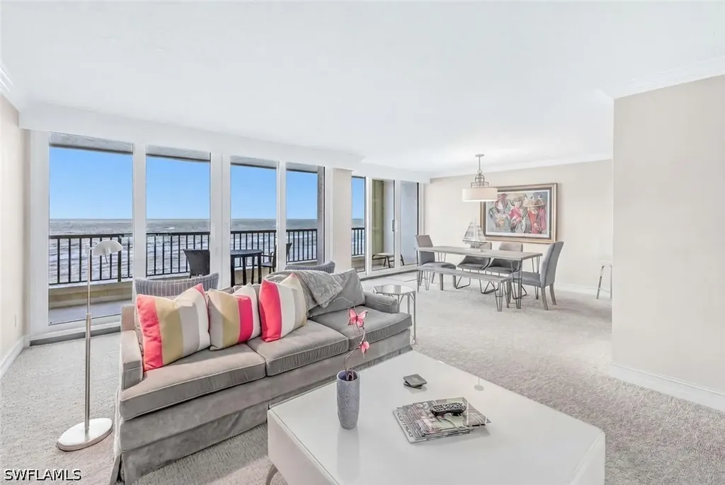2381 Gulf Shore Boulevard N Naples FL 34103