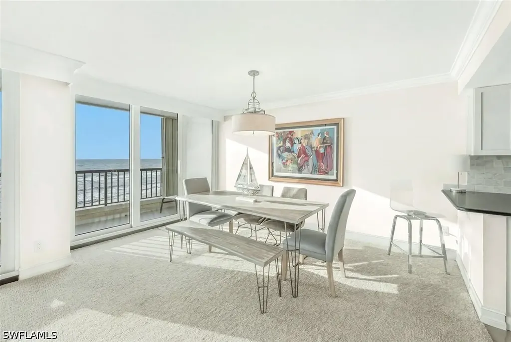 2381 Gulf Shore Boulevard N Naples FL 34103