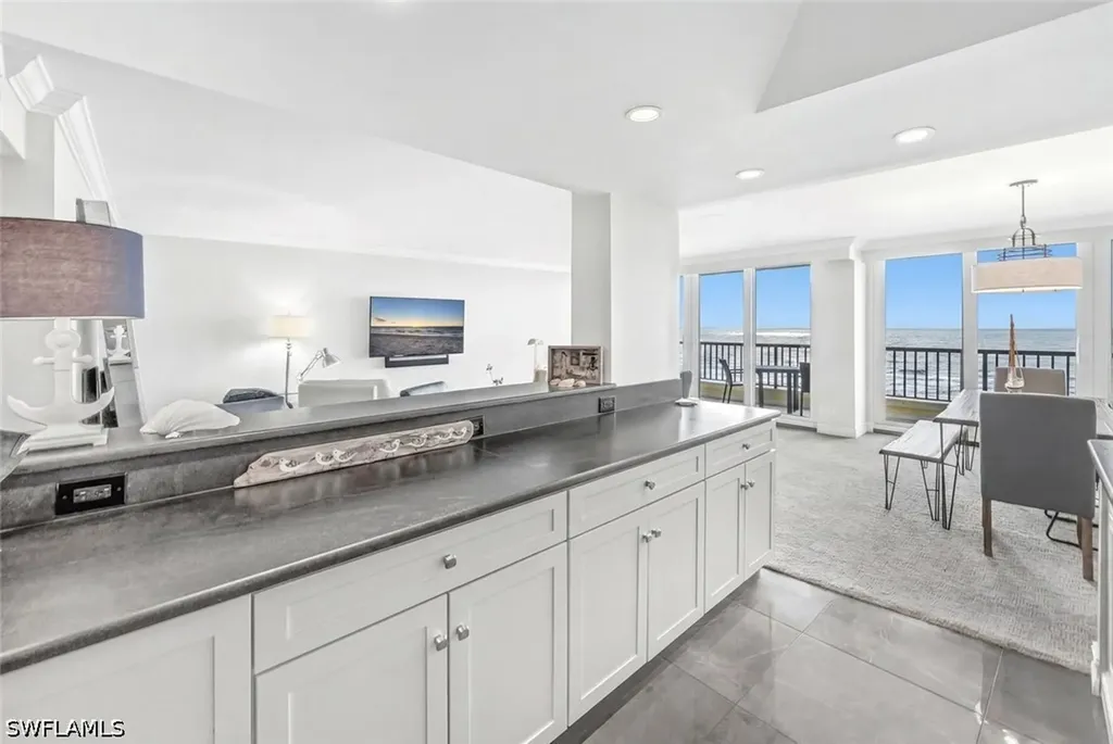 2381 Gulf Shore Boulevard N Naples FL 34103