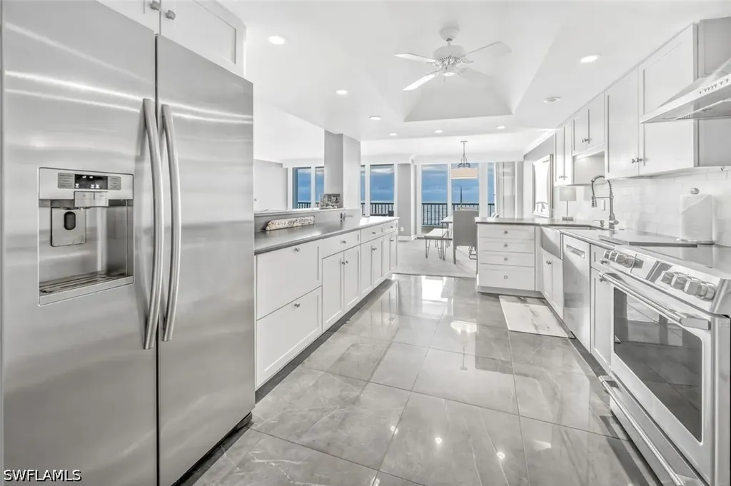2381 Gulf Shore Boulevard N Naples FL 34103