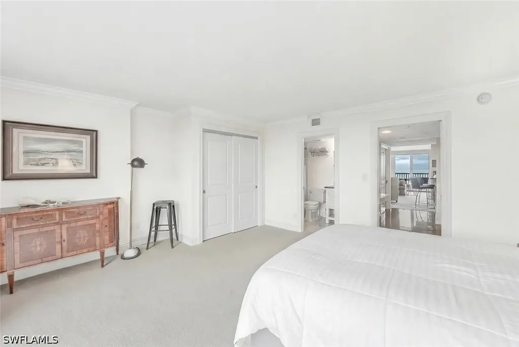 2381 Gulf Shore Boulevard N Naples FL 34103
