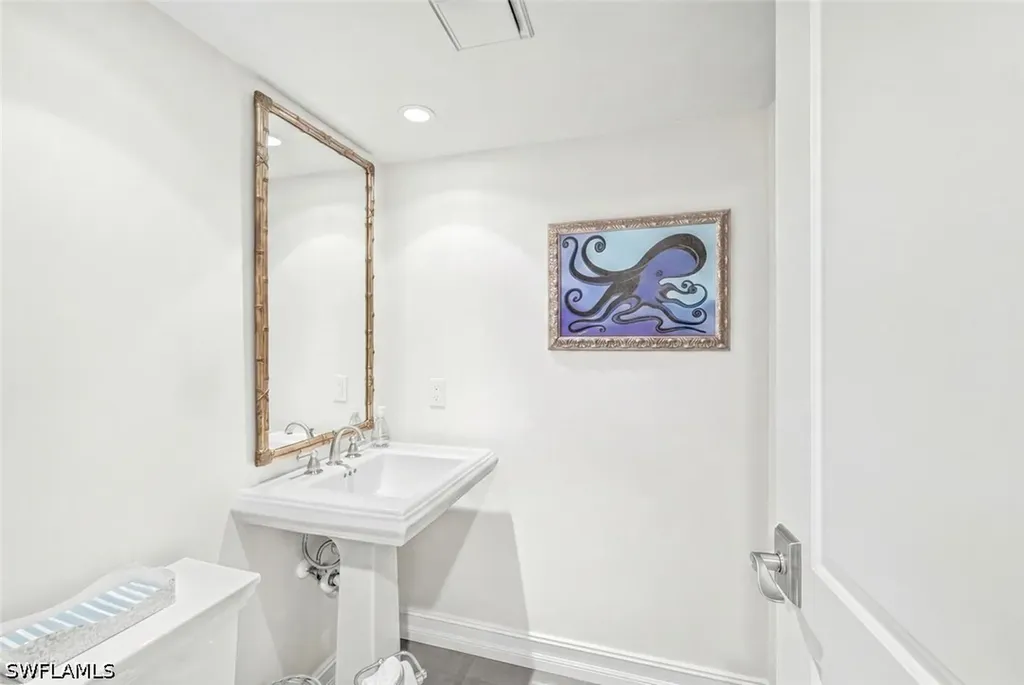 2381 Gulf Shore Boulevard N Naples FL 34103