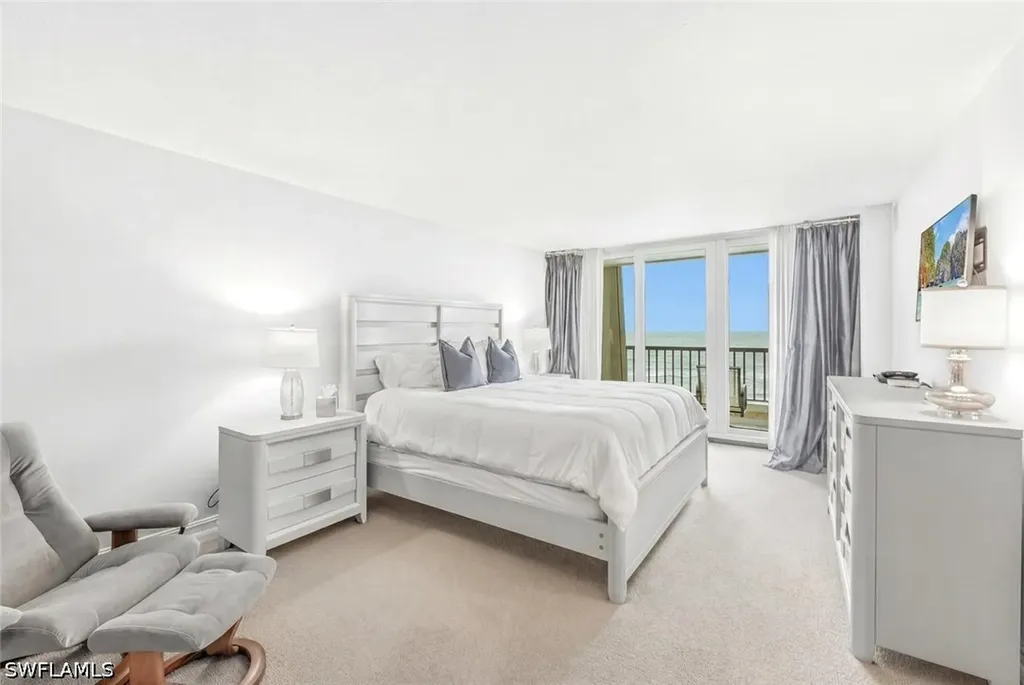 2381 Gulf Shore Boulevard N Naples FL 34103