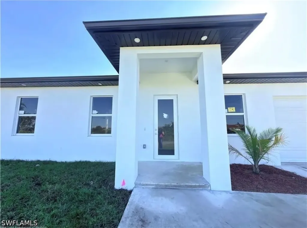 2504 71st Street W Lehigh Acres FL 33971