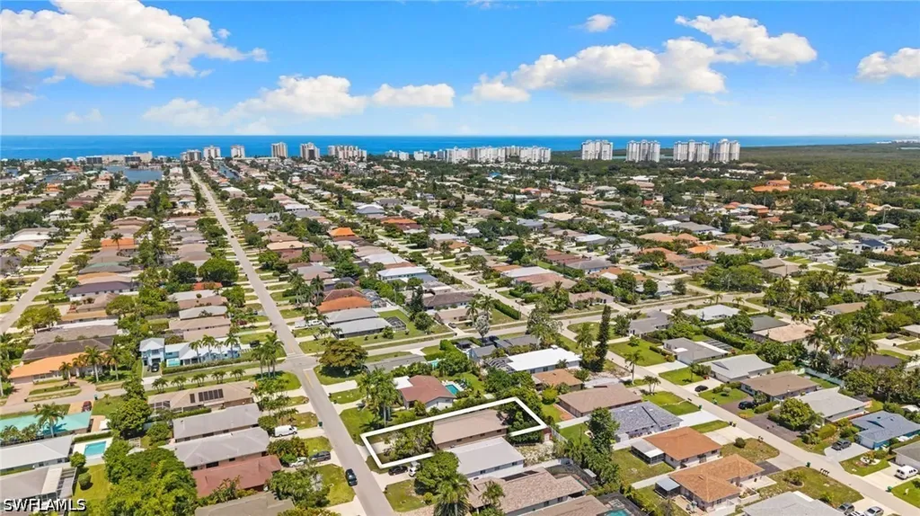715 106th Avenue N Naples FL 34108