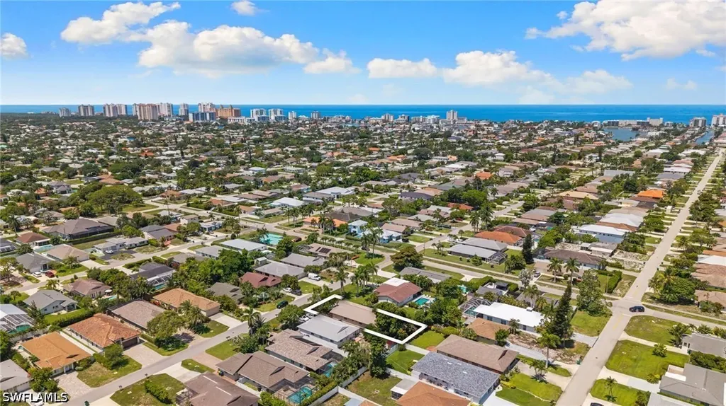 715 106th Avenue N Naples FL 34108