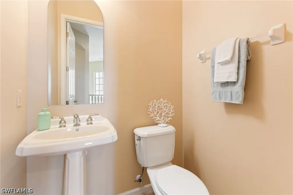 10000 Valiant Court Miromar Lakes FL 33913