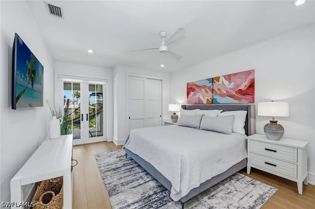 692 Banyan Boulevard Naples FL 34102