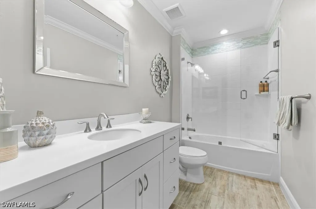 6954 Avalon Circle Naples FL 34112