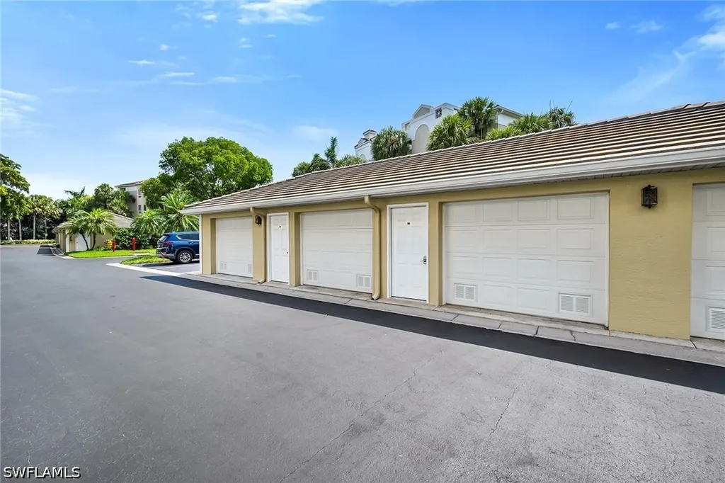 7671 Pebble Creek Circle Naples FL 34108