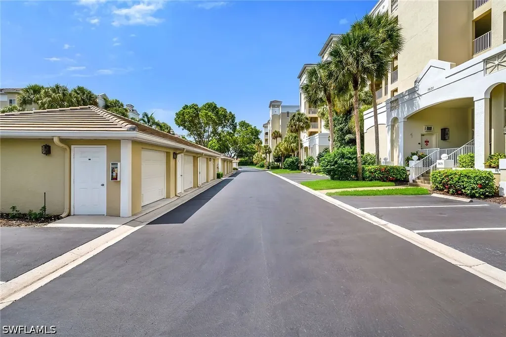 7671 Pebble Creek Circle Naples FL 34108