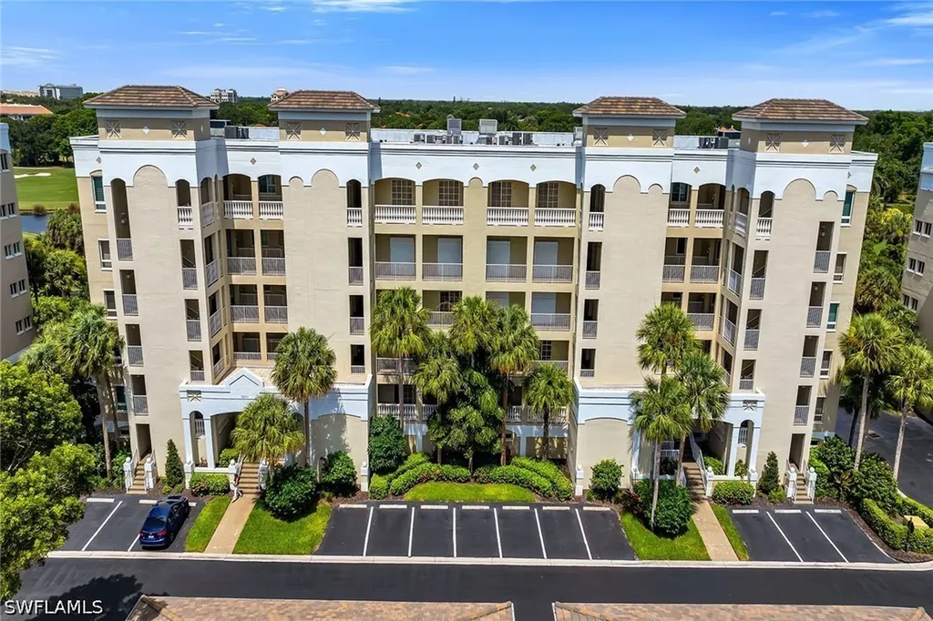 7671 Pebble Creek Circle Naples FL 34108