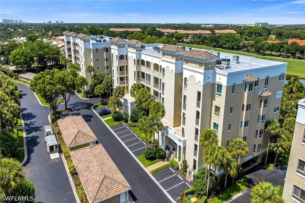 7671 Pebble Creek Circle Naples FL 34108