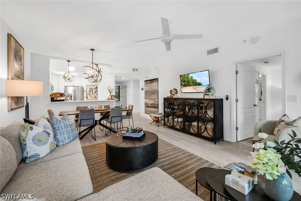7671 Pebble Creek Circle Naples FL 34108