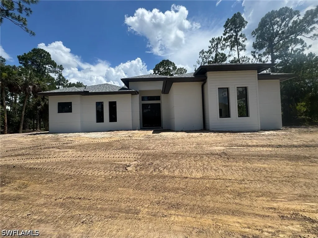 2946 18th Avenue NE Naples FL 34120