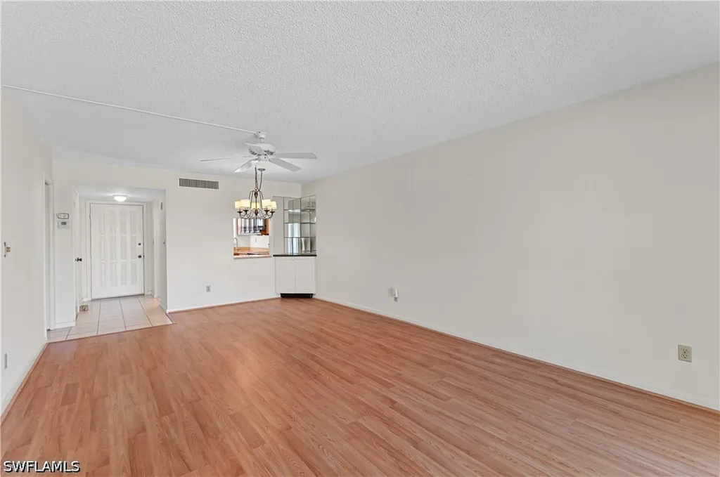 21 High Point Circle E Naples FL 34103