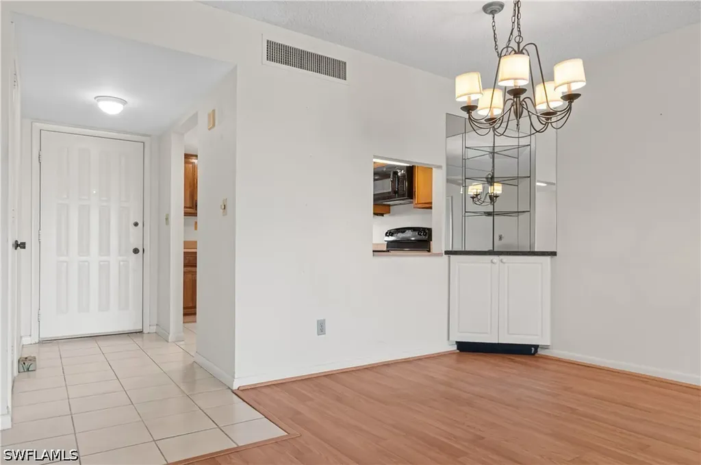 21 High Point Circle E Naples FL 34103