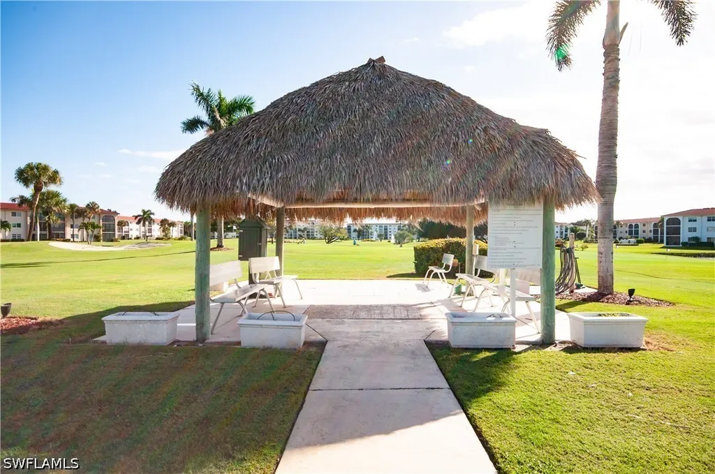 21 High Point Circle E Naples FL 34103