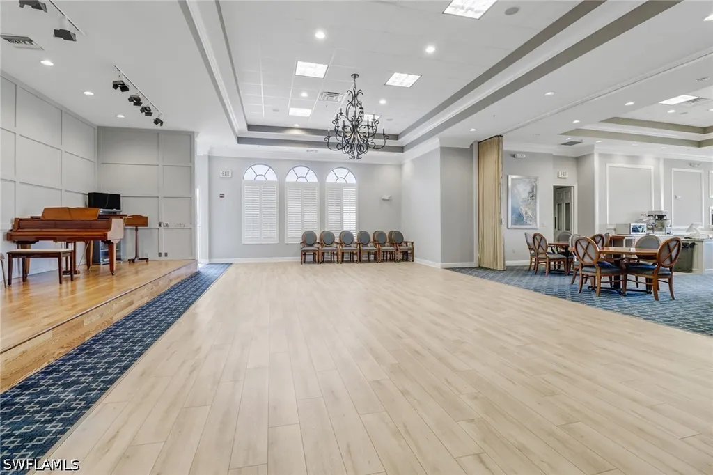 21 High Point Circle E Naples FL 34103