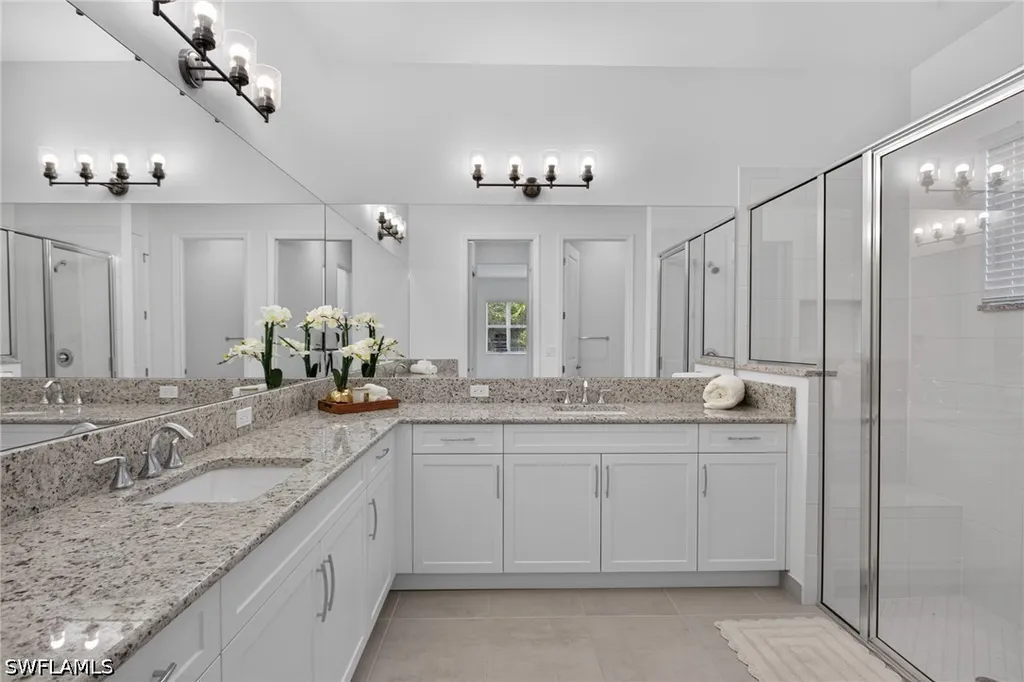 12448 Violet Lane Naples FL 34120