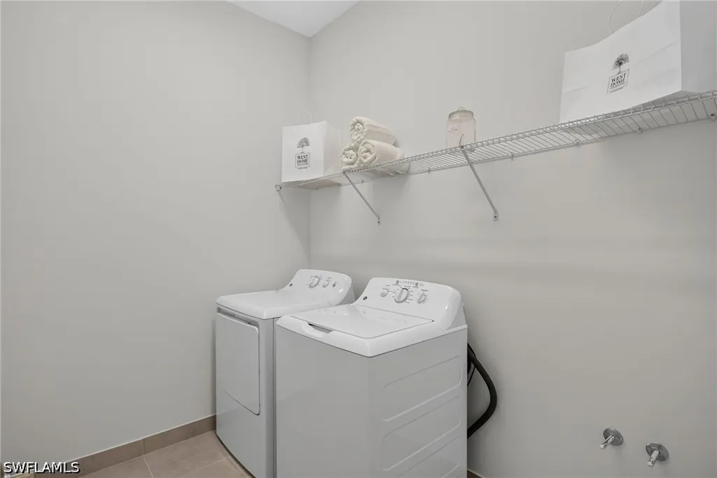 12448 Violet Lane Naples FL 34120